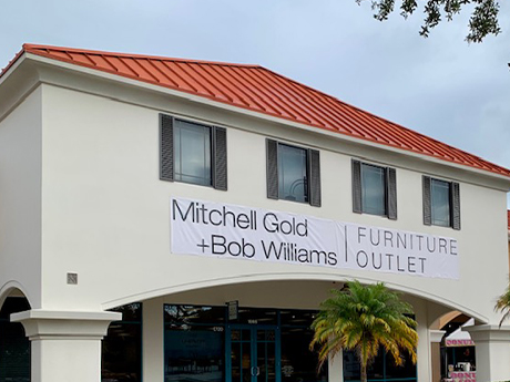 Home Furnishings Retailer Opens At Vero Beach S In South Florida Ping Center Business - Home Decor Liquidators West Columbia