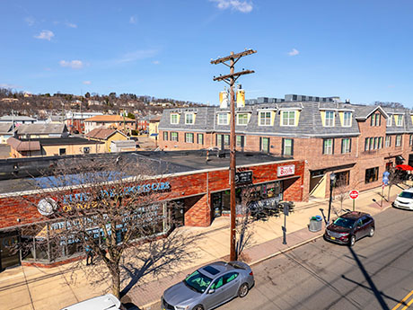 345 Union Blvd. 345 Union Blvd.