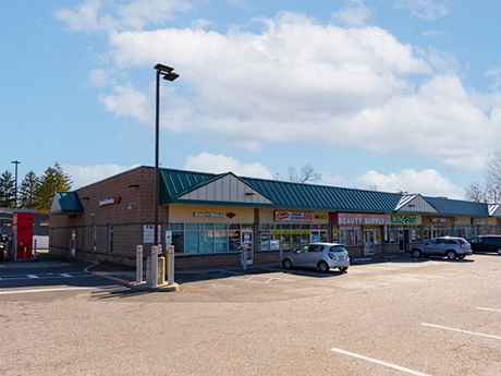 385 McLean Blvd. 385 McLean Blvd.