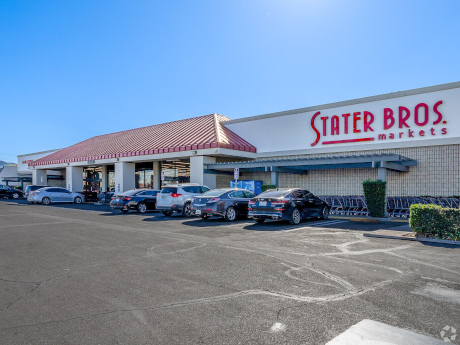 Five-Points-Plaza-Riverside-CA